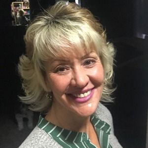 Meet your Posher, Dana